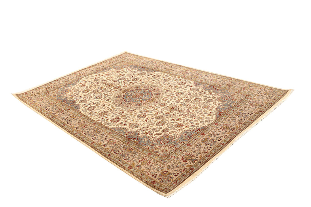 Blanched Almond Isfahan 5' 7 x 8' 3 - No. 68329 - ALRUG Rug Store