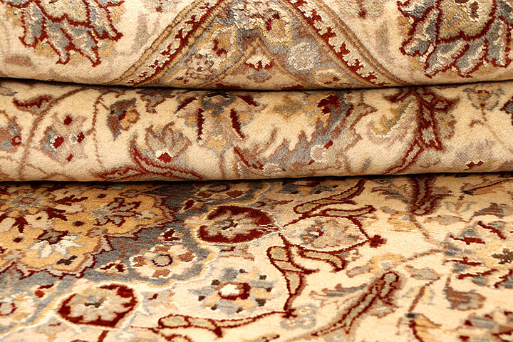 Blanched Almond Isfahan 5' 6 x 8' 3 - No. 68331 - ALRUG Rug Store