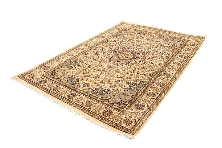 Blanched Almond Isfahan 5' 6 x 8' 3 - No. 68331 - ALRUG Rug Store
