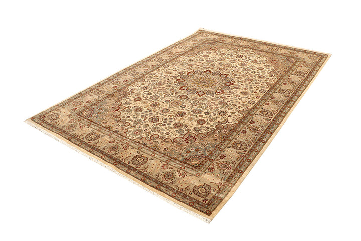 Blanched Almond Isfahan 5' 6 x 8' 4 - No. 68334 - ALRUG Rug Store