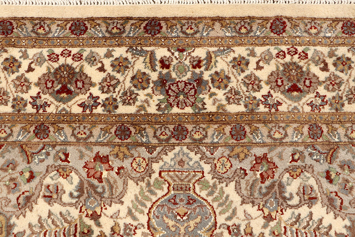Blanched Almond Isfahan 5' 5 x 8' 2 - No. 68335 - ALRUG Rug Store