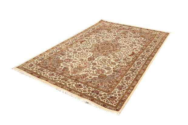 Blanched Almond Isfahan 5' 5 x 8' 2 - No. 68335 - ALRUG Rug Store