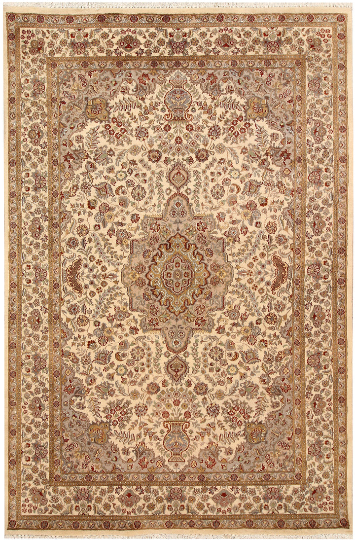 Blanched Almond Isfahan 5' 5 x 8' 2 - No. 68335 - ALRUG Rug Store