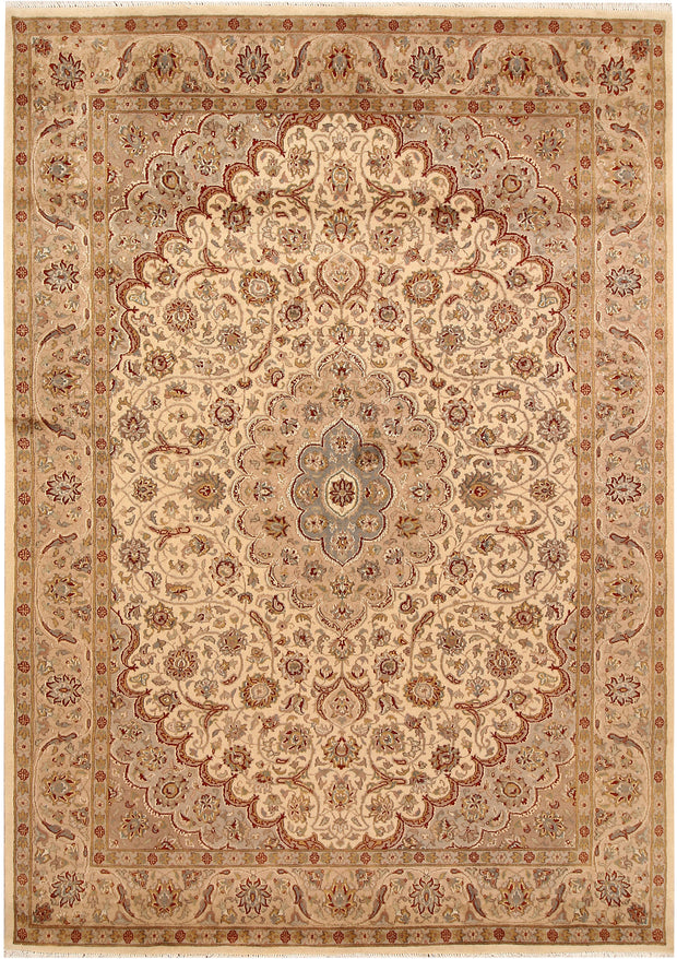 Blanched Almond Isfahan 5' 6 x 8' 1 - No. 68336 - ALRUG Rug Store