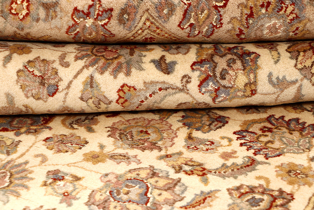 Blanched Almond Isfahan 5' 8 x 7' 10 - No. 68337 - ALRUG Rug Store