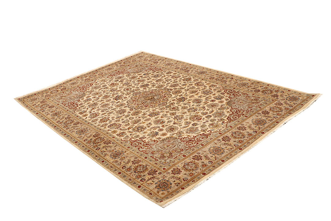 Blanched Almond Isfahan 5' 8 x 7' 10 - No. 68337 - ALRUG Rug Store
