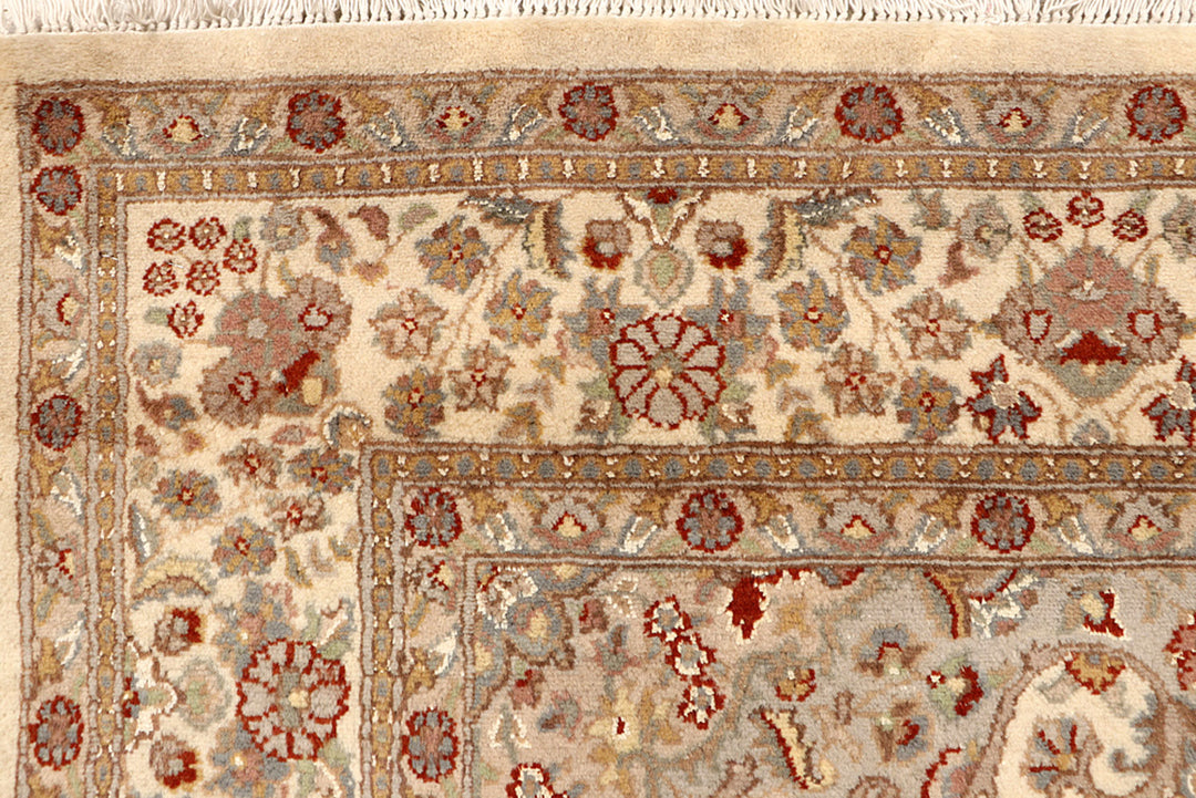 Blanched Almond Isfahan 5' 6 x 8' 3 - No. 68338 - ALRUG Rug Store