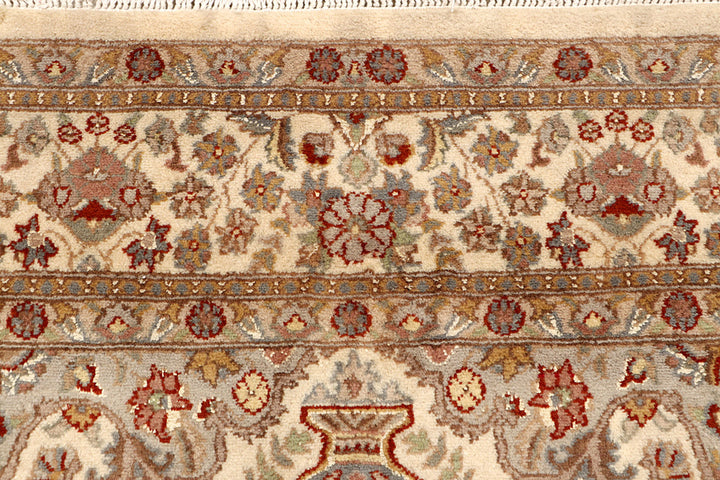 Blanched Almond Isfahan 5' 6 x 8' 3 - No. 68338 - ALRUG Rug Store
