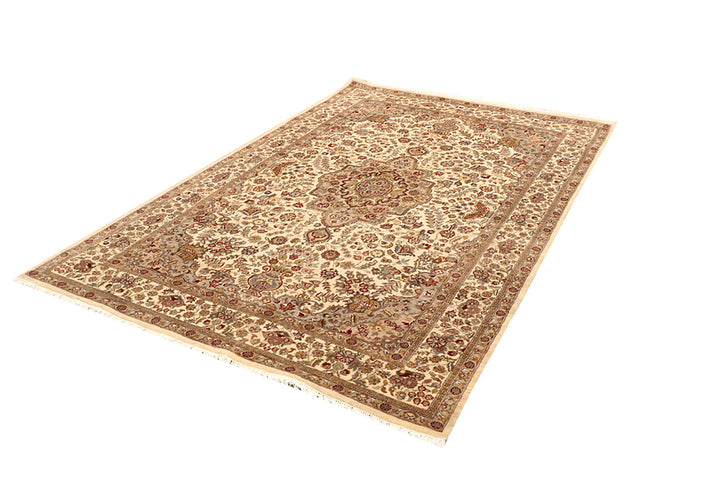 Blanched Almond Isfahan 5' 6 x 8' 3 - No. 68338 - ALRUG Rug Store