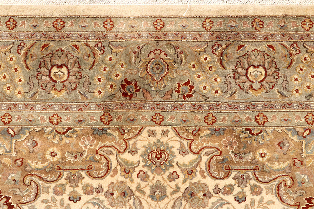 Blanched Almond Isfahan 5'  5" x 7'  11" - No. QA64462