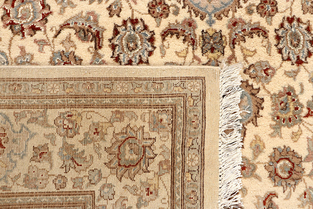 Blanched Almond Isfahan 5' 6 x 8' 4 - No. 68340 - ALRUG Rug Store