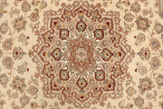 Navajo White Isfahan 5' 7 x 8' - No. 68342 - ALRUG Rug Store