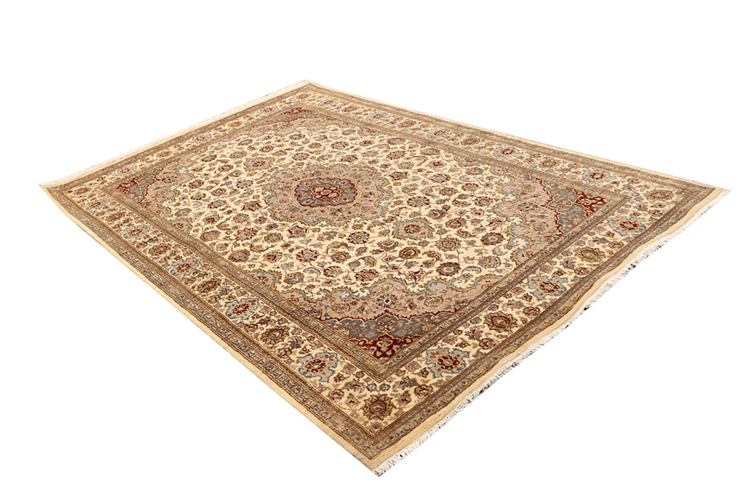 Blanched Almond Kirman 5' 5 x 8' 4 - No. 68343 - ALRUG Rug Store