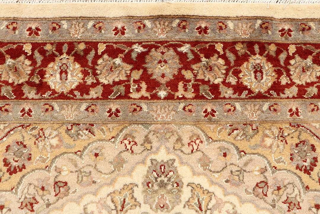 Blanched Almond Isfahan 5' 6 x 8' 8 - No. 68344 - ALRUG Rug Store