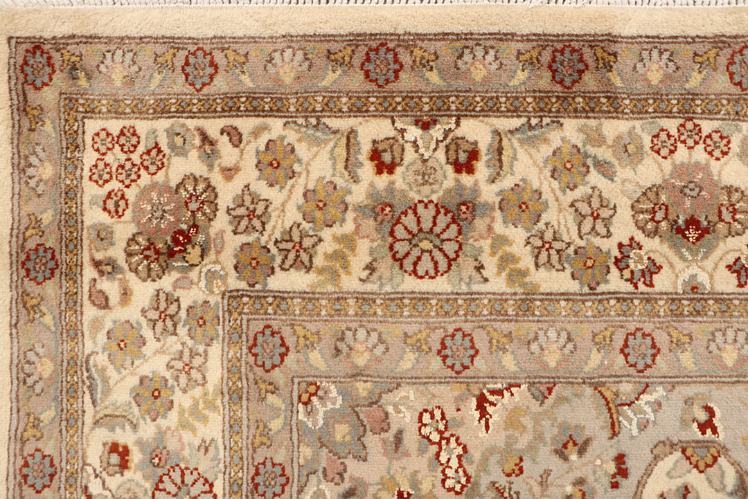 Blanched Almond Isfahan 5'  7" x 8'  7" - No. QA94815