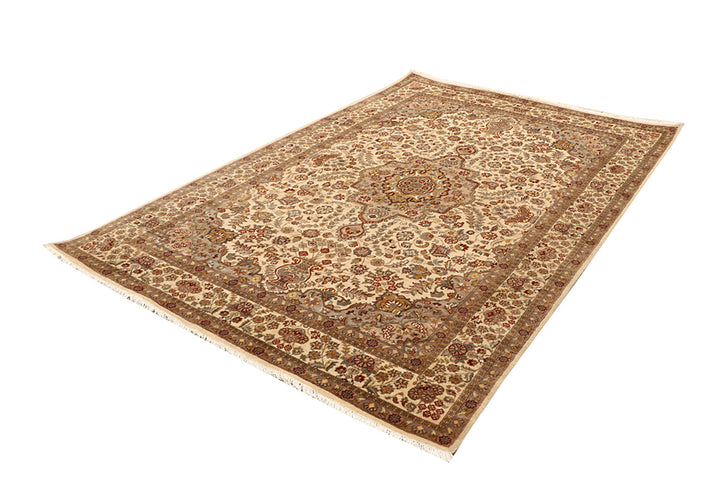 Blanched Almond Isfahan 5' 7 x 8' 7 - No. 68345 - ALRUG Rug Store