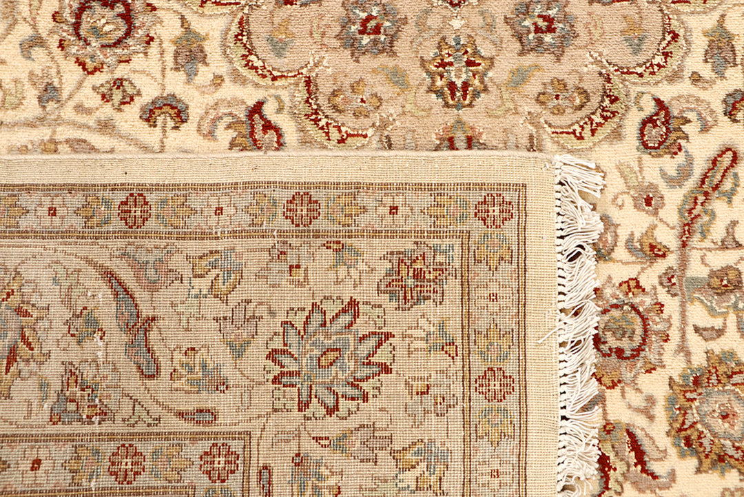 Blanched Almond Isfahan 5' 6 x 8' 2 - No. 68346 - ALRUG Rug Store