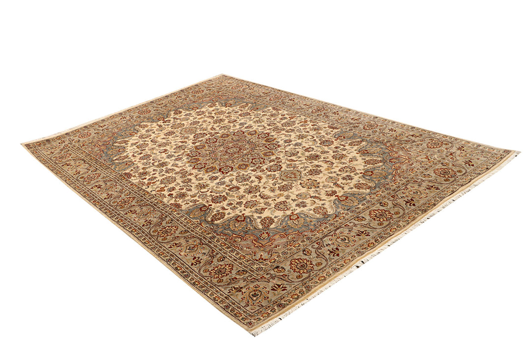 Blanched Almond Isfahan 5' 7 x 8' 4 - No. 68348 - ALRUG Rug Store