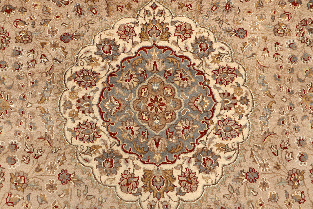 Burlywood Kashan 5' 8 x 8' 2 - No. 68349 - ALRUG Rug Store