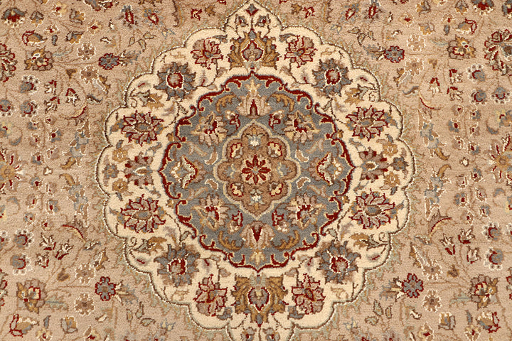 Burlywood Kashan 5' 8 x 8' 2 - No. 68349 - ALRUG Rug Store
