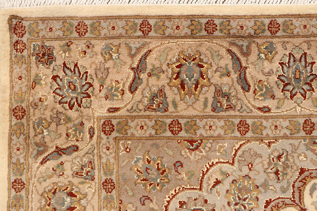 Blanched Almond Isfahan 5' 7 x 8' 3 - No. 68350 - ALRUG Rug Store