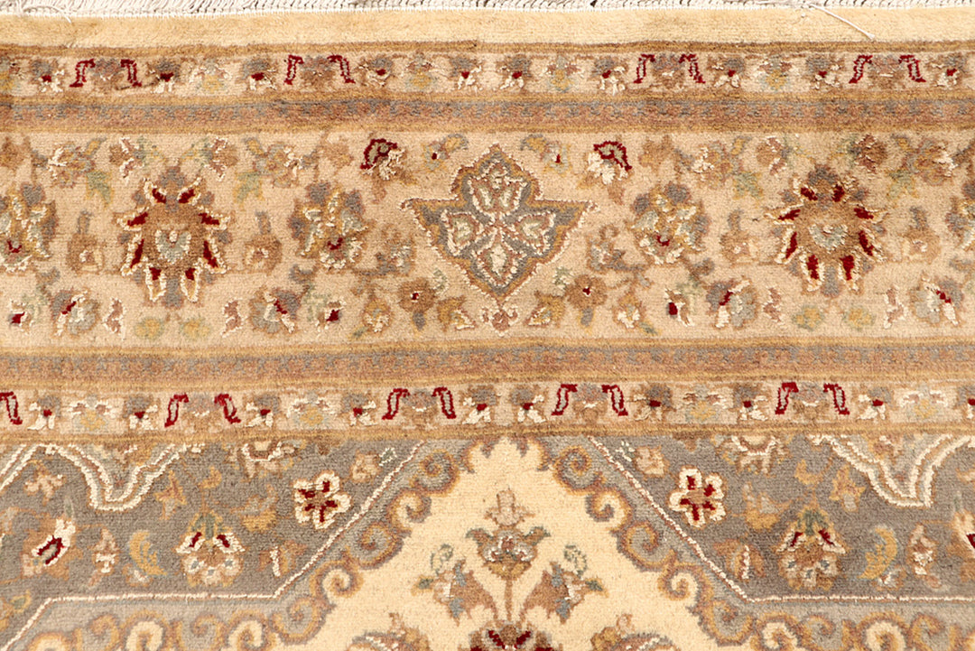 Blanched Almond Isfahan 5' 7 x 8' 5 - No. 68351 - ALRUG Rug Store