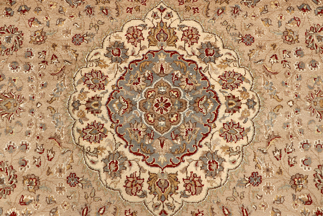 Burlywood Kashan 5' 7 x 8' 4 - No. 68352 - ALRUG Rug Store