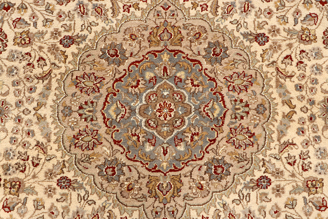 Bisque Isfahan 5' 8 x 8' 3 - No. 68354 - ALRUG Rug Store