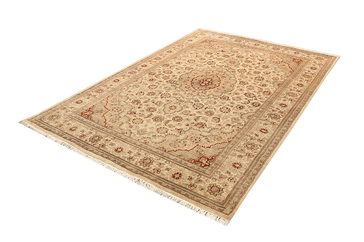 Navajo White Kirman 5' 6 x 8' 3 - No. 68355 - ALRUG Rug Store