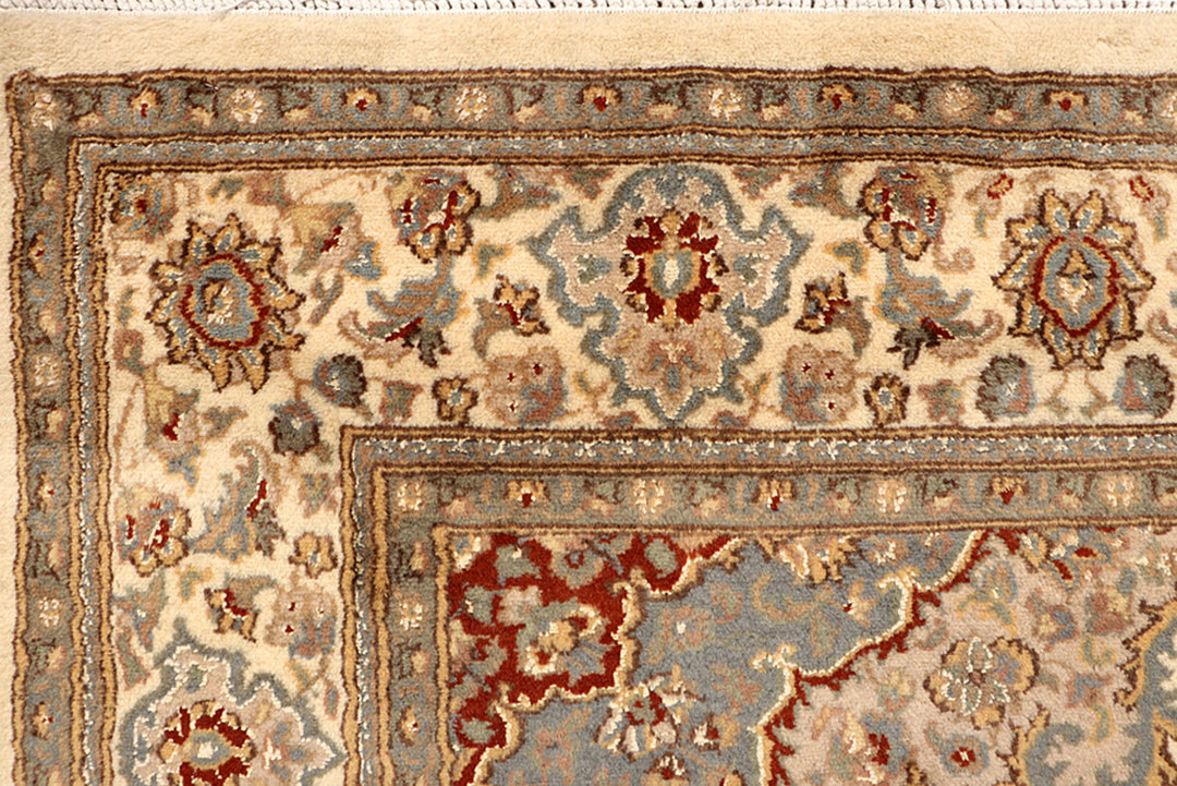 Bisque Kirman 5'  6" x 8'  1" - No. QA35932