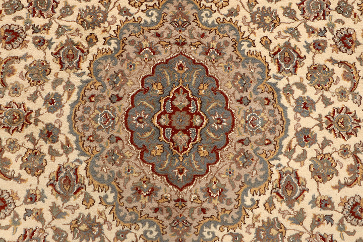 Bisque Kirman 5'  6" x 8'  1" - No. QA35932