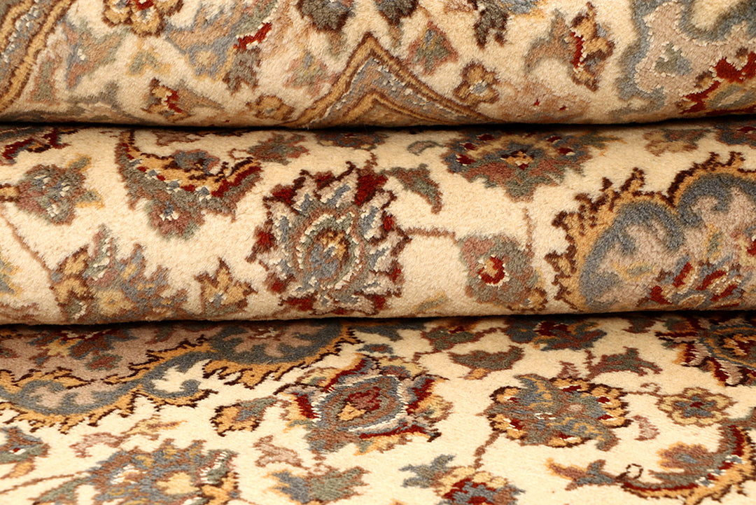 Bisque Kirman 5'  6" x 8'  1" - No. QA35932