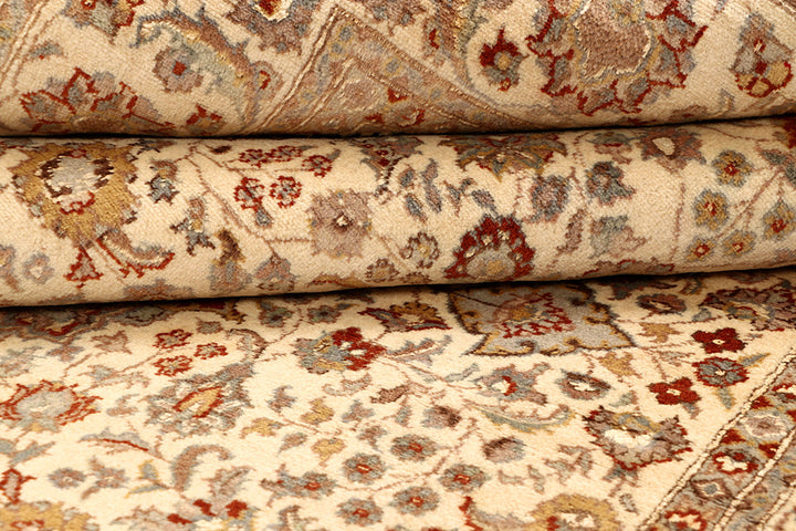 Bisque Kashan 5'  6" x 8' " - No. QA22048