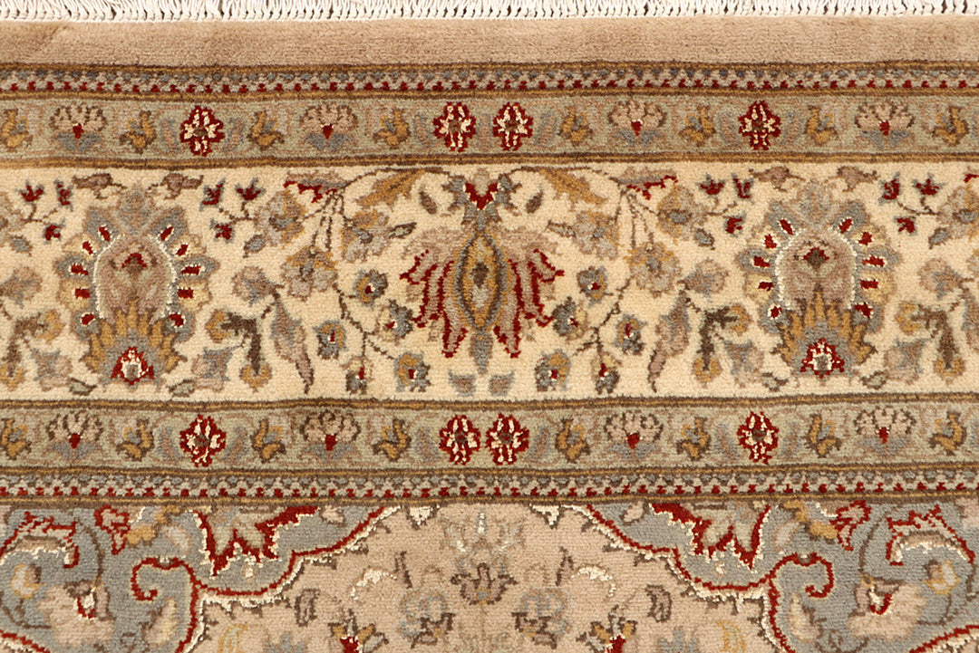 Tan Kashan 5'  7" x 8'  3" - No. QA14584