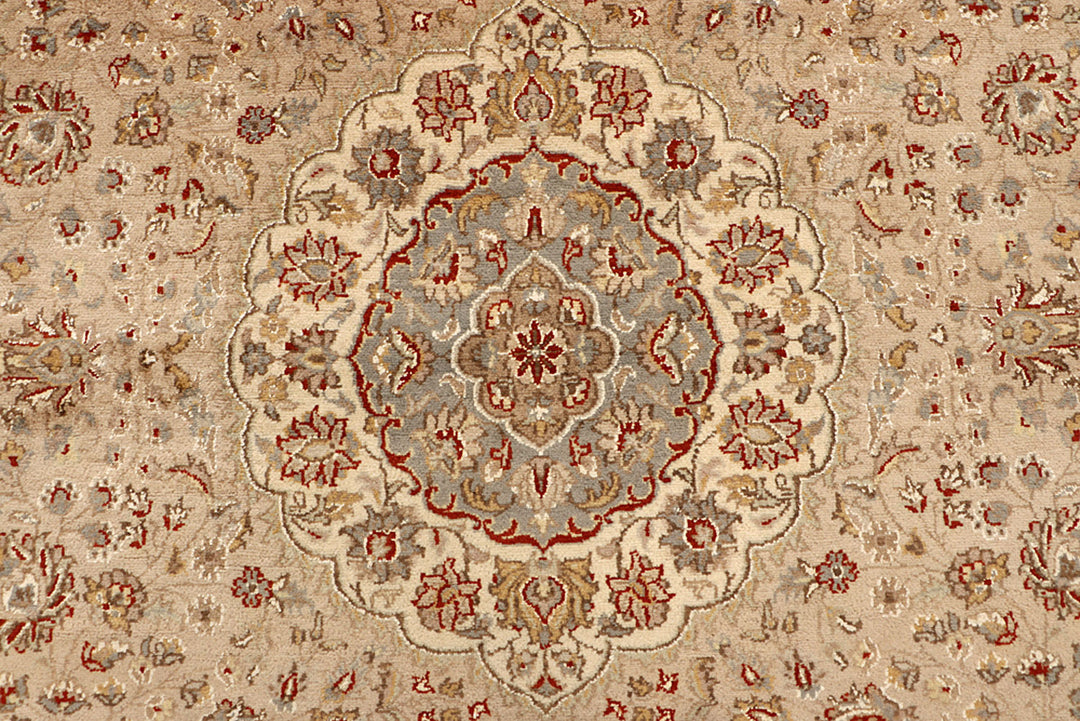 Tan Kashan 5'  7" x 8'  3" - No. QA14584