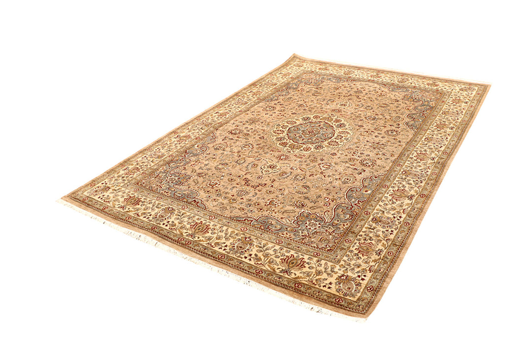 Tan Kashan 5'  7" x 8'  3" - No. QA14584