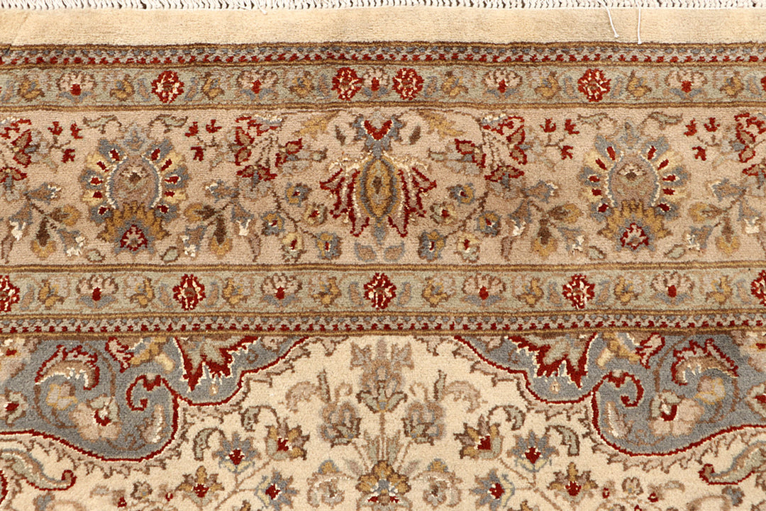 Bisque Kashan 5' 8 x 8' 3 - No. 68364 - ALRUG Rug Store
