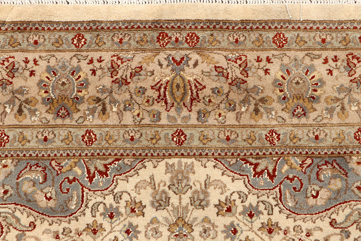 Bisque Kashan 5' 8 x 8' 3 - No. 68364 - ALRUG Rug Store