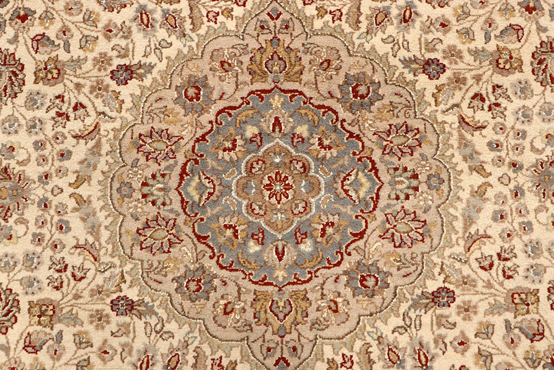 Bisque Kashan 5' 8 x 8' 3 - No. 68364 - ALRUG Rug Store