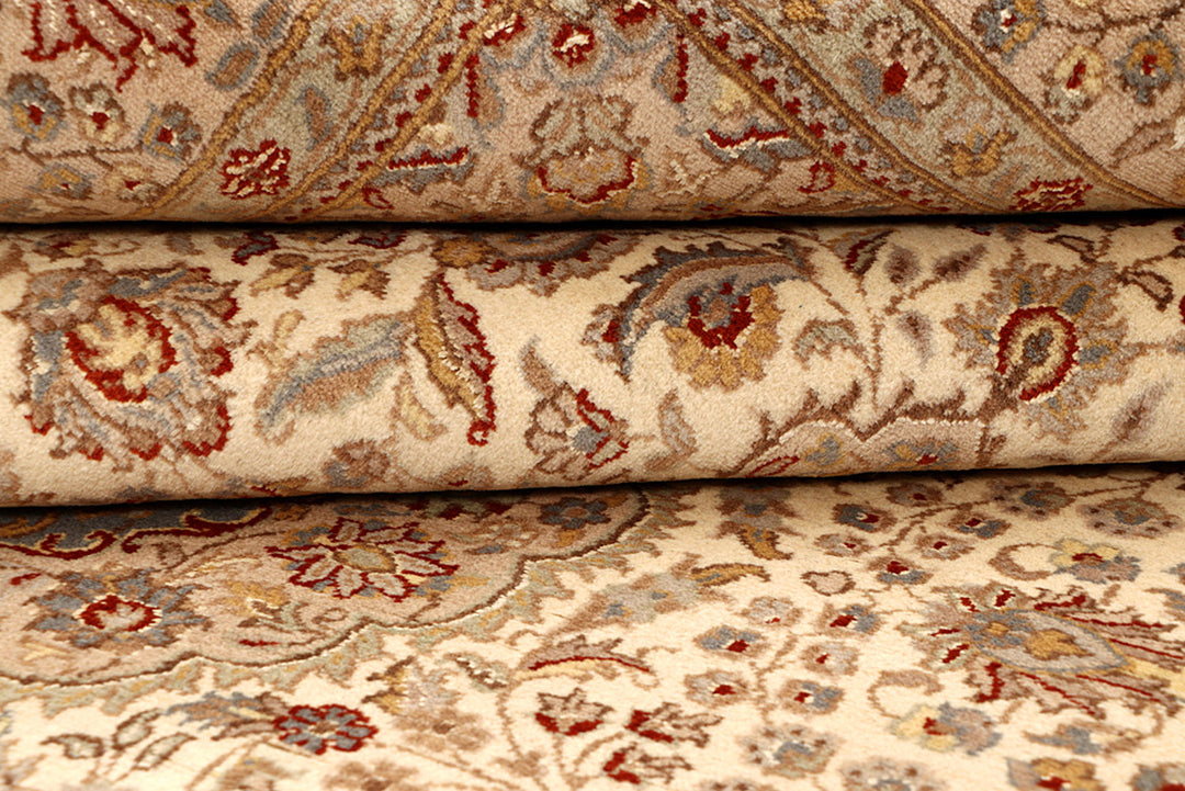 Bisque Kashan 5' 8 x 8' 3 - No. 68364 - ALRUG Rug Store