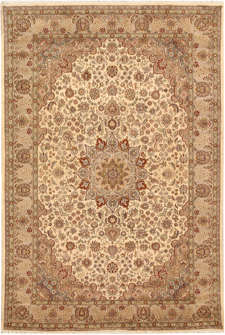 Bisque Kashan 5' 7 x 8' 4 - No. 68365 - ALRUG Rug Store