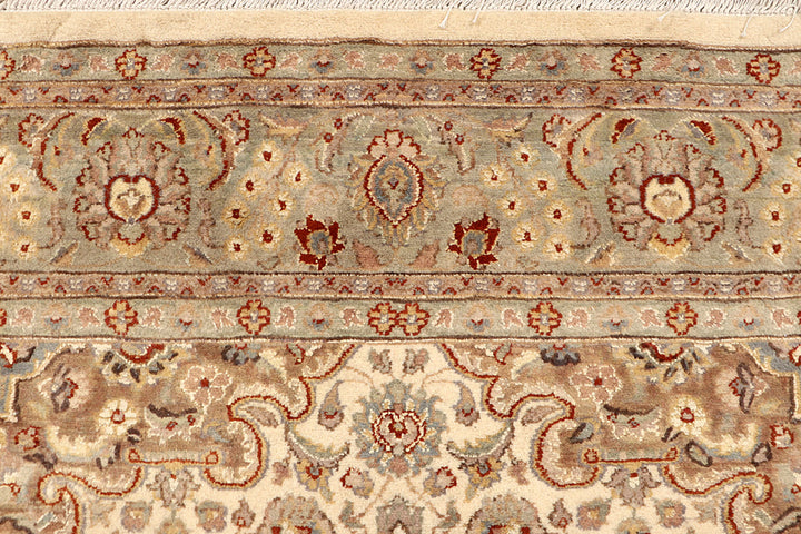 Bisque Kashan 5' 6 x 8' 4 - No. 68367 - ALRUG Rug Store