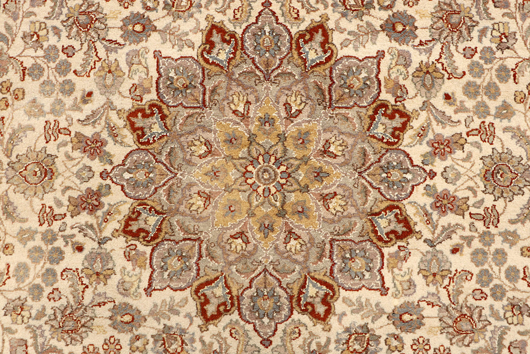 Bisque Kashan 5'  6" x 8'  4" - No. QA14643