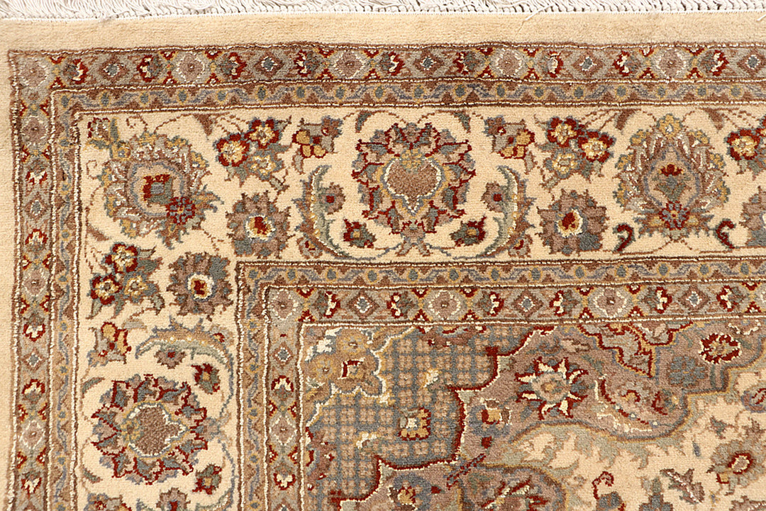 Bisque Isfahan 5'  7" x 7'  10" - No. QA11252