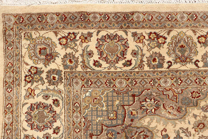 Bisque Isfahan 5'  7" x 7'  10" - No. QA11252