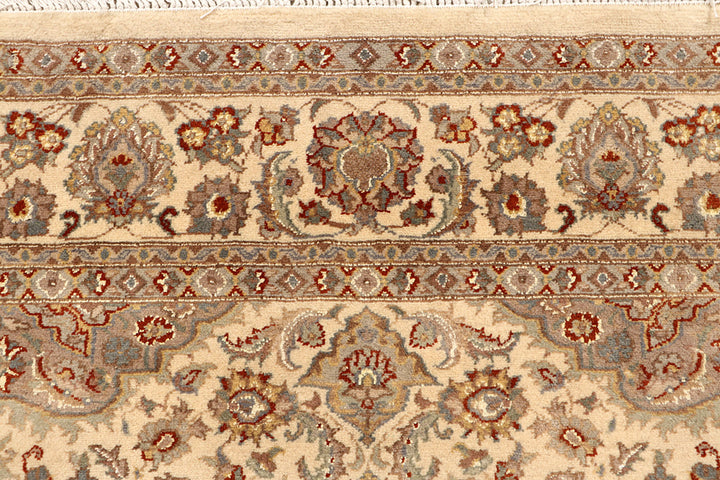 Bisque Isfahan 5'  7" x 7'  10" - No. QA11252