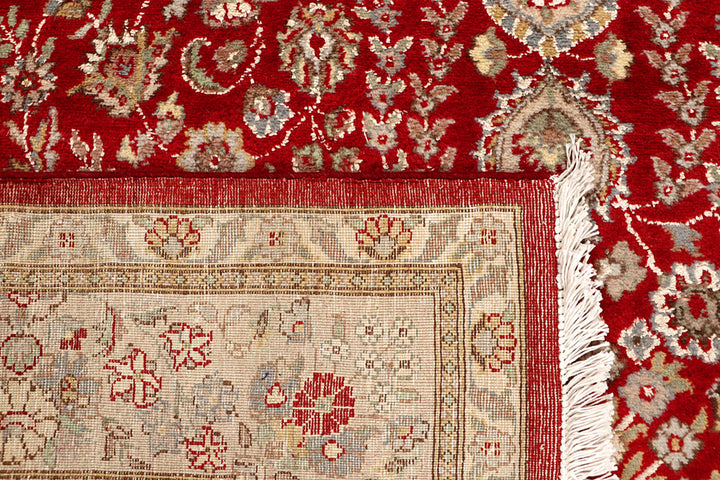 Firebrick Isfahan 5' 6 x 8' 8 - No. 68371 - ALRUG Rug Store