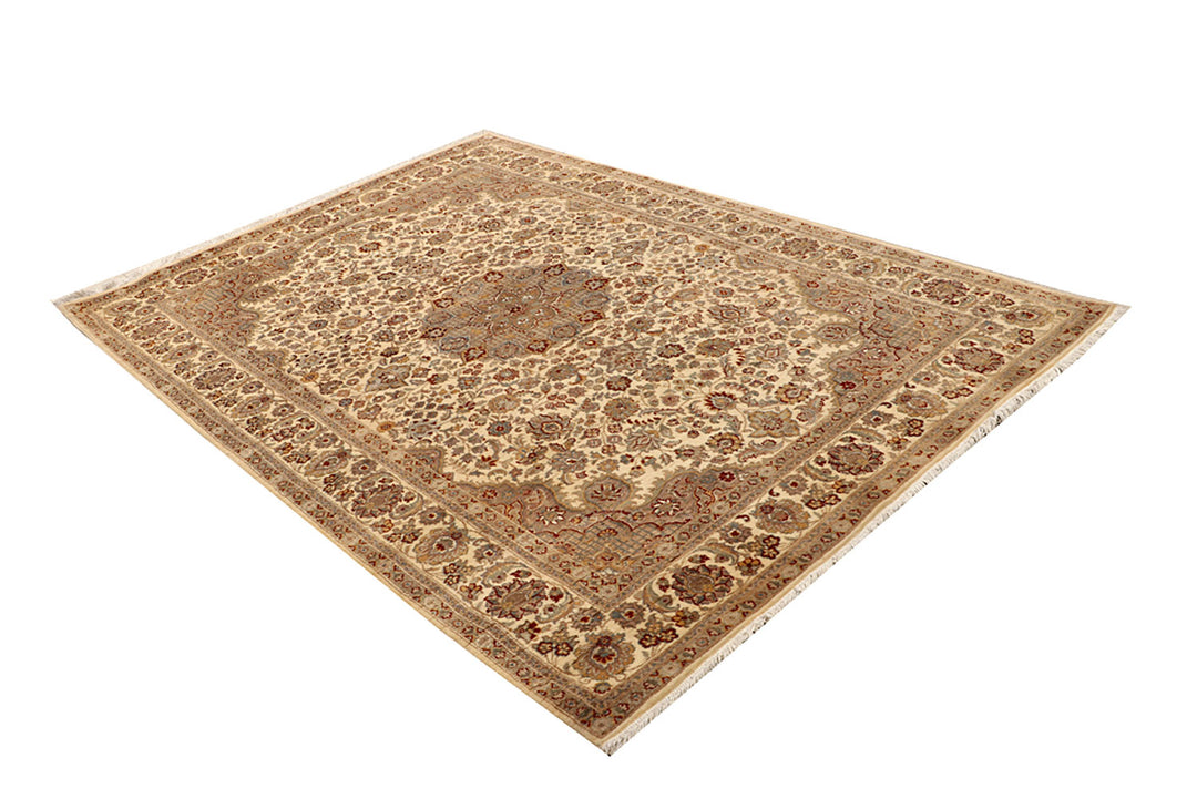 Bisque Kashan 5'  6" x 7'  11" - No. QA60040