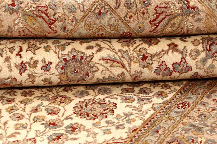 Blanched Almond Isfahan 5' 7 x 8' 2 - No. 68376 - ALRUG Rug Store