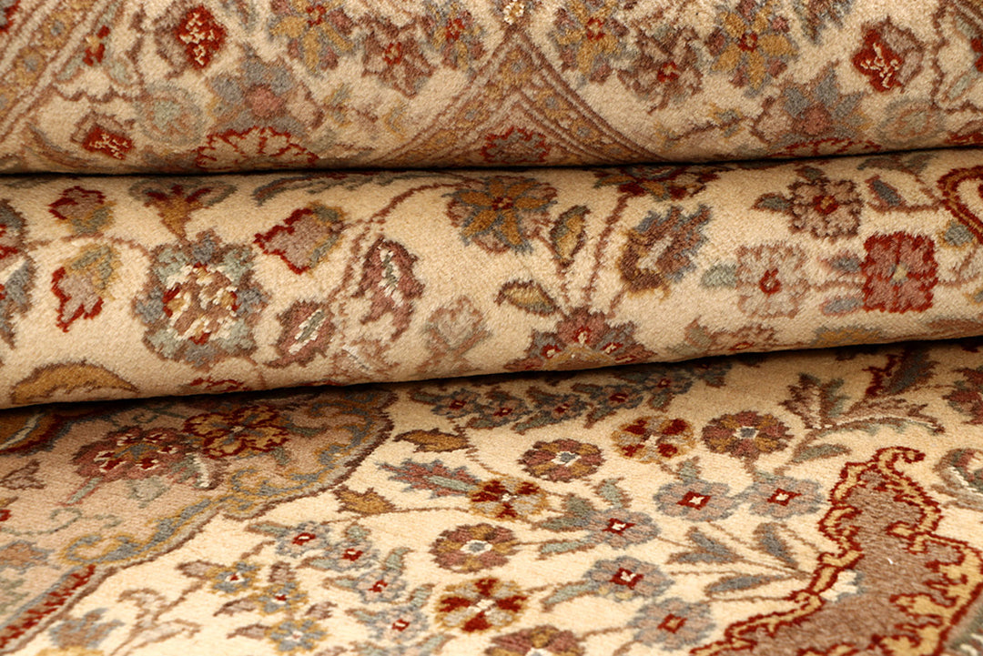 Blanched Almond Isfahan 5' 7 x 8' 5 - No. 68377 - ALRUG Rug Store